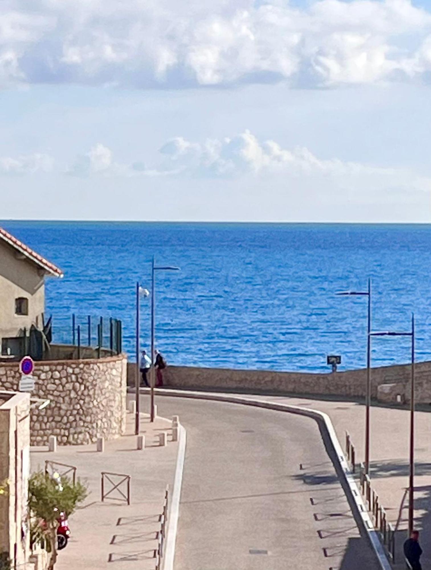 Antibes Carre D'Or Bastion Albert 1Er Vue Mer Exterior photo